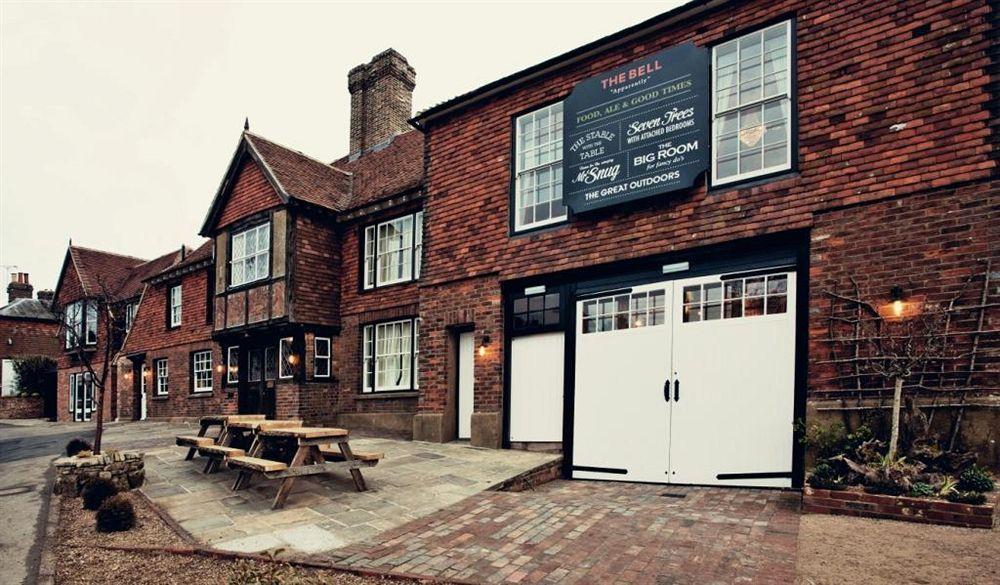 Old Bull Inn Ройстон Экстерьер фото