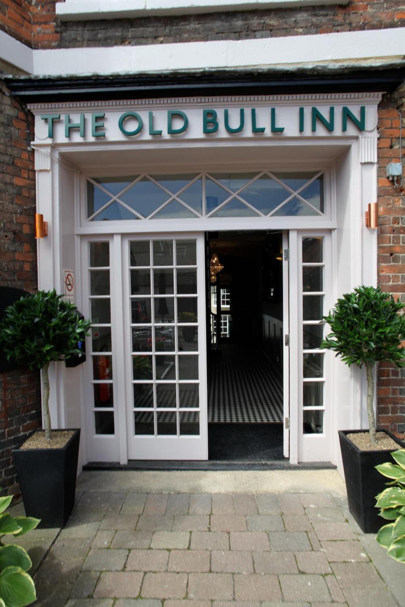 Old Bull Inn Ройстон Экстерьер фото
